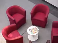 Leslie-Closed-Front-Project-Scene-3