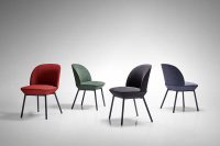 Momento-H-5220-Black-Frame-Scene