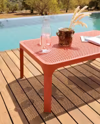 Net Coffee Table - Pool View