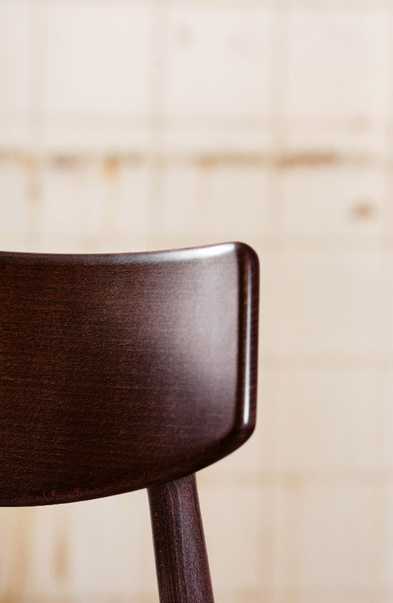 Bizu Armchair M1131UUW View 2
